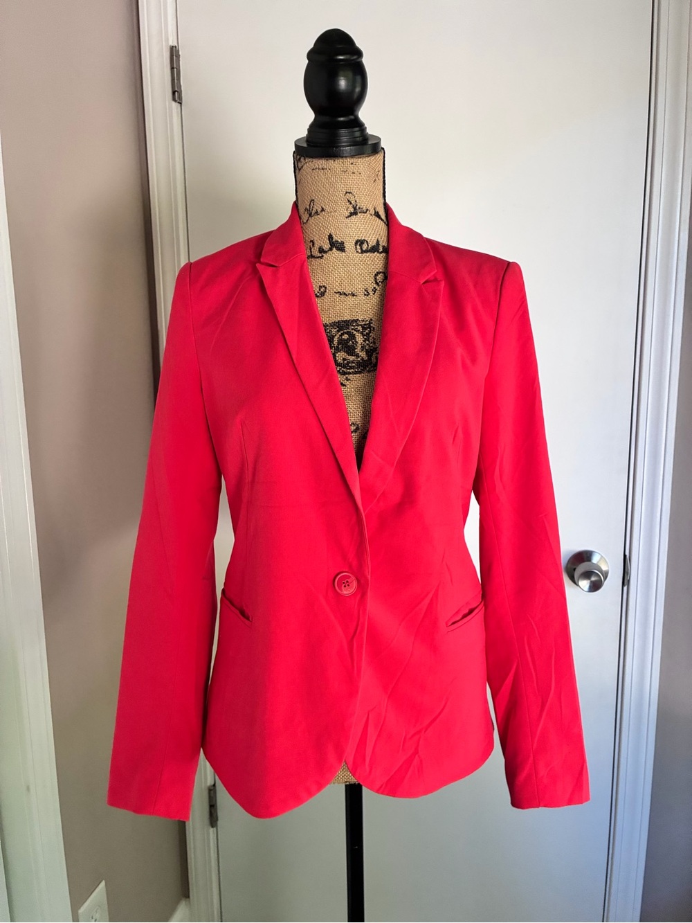 Stradivarius Bright Red Single-Button Tailored Blazer